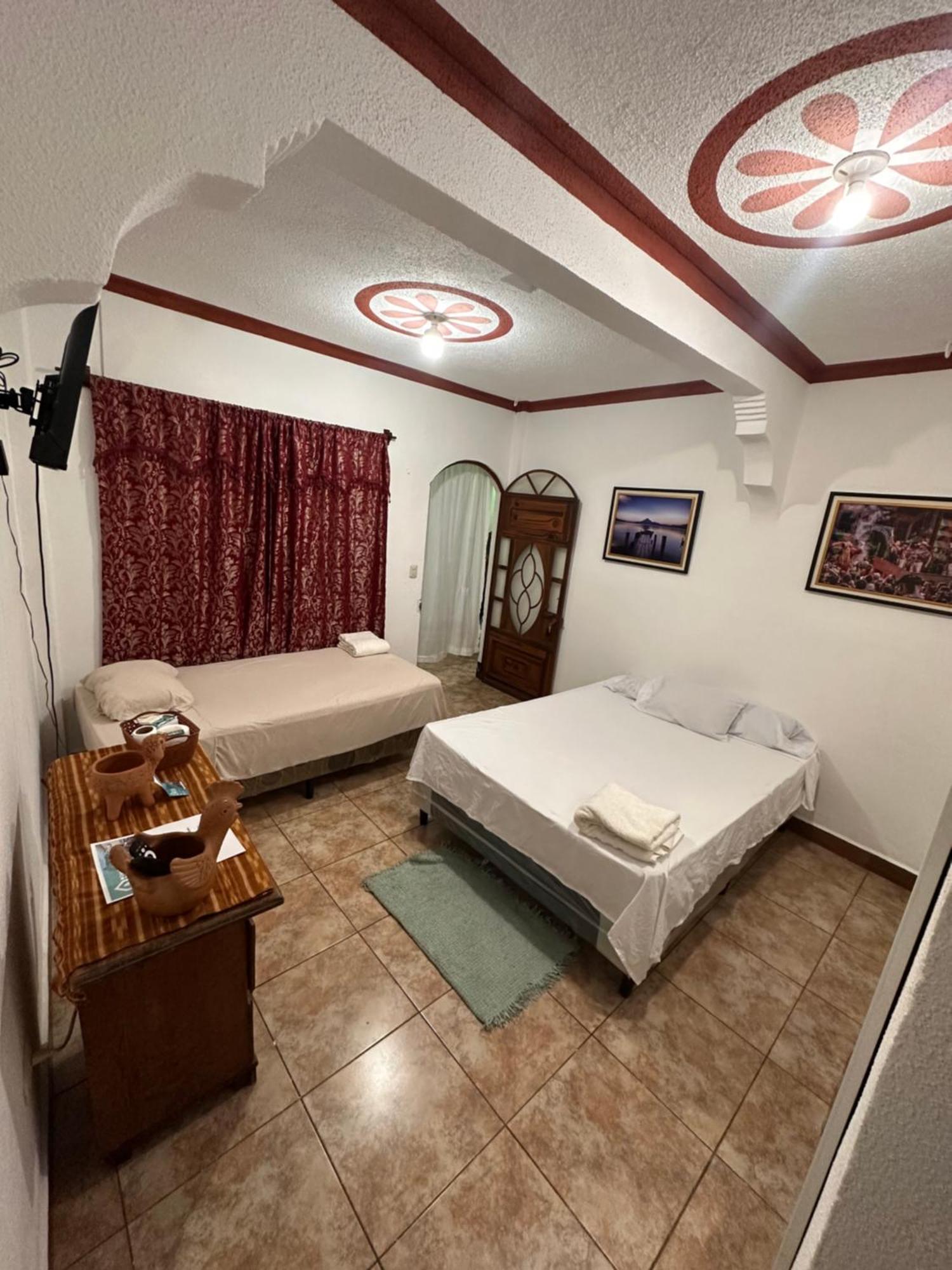 Отель Casa Don Nico Сан-Хуан-ла-Лагуна Экстерьер фото
